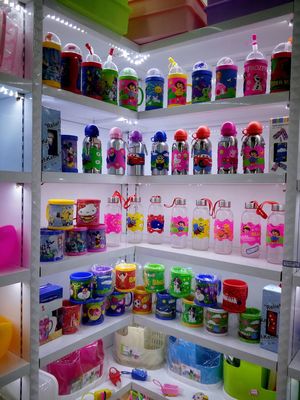 舒美日用品廠 品質(zhì)生活，從日用百貨開始